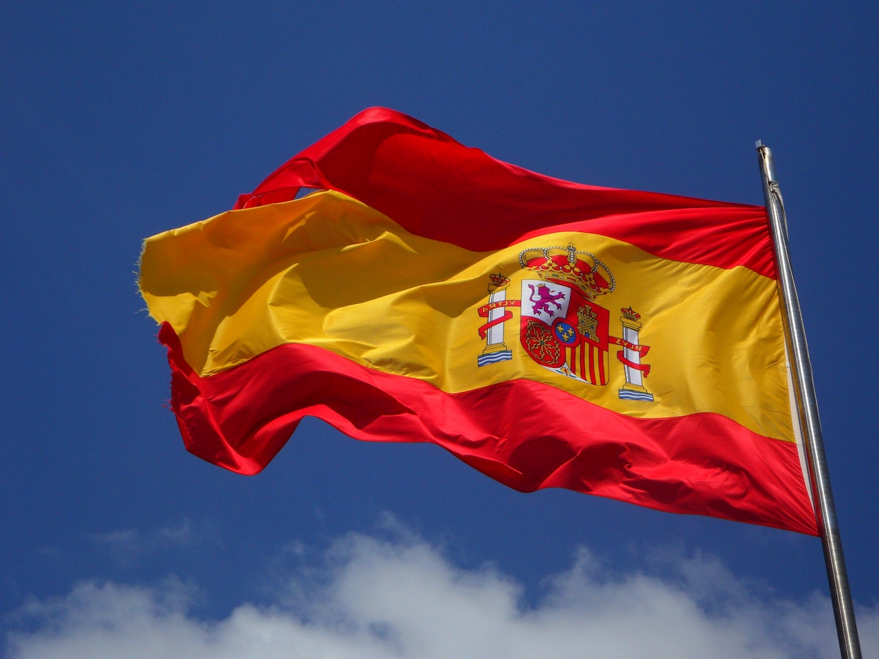 Controversy Over the Use of Simultaneous Interpretation in the Spanish Congress