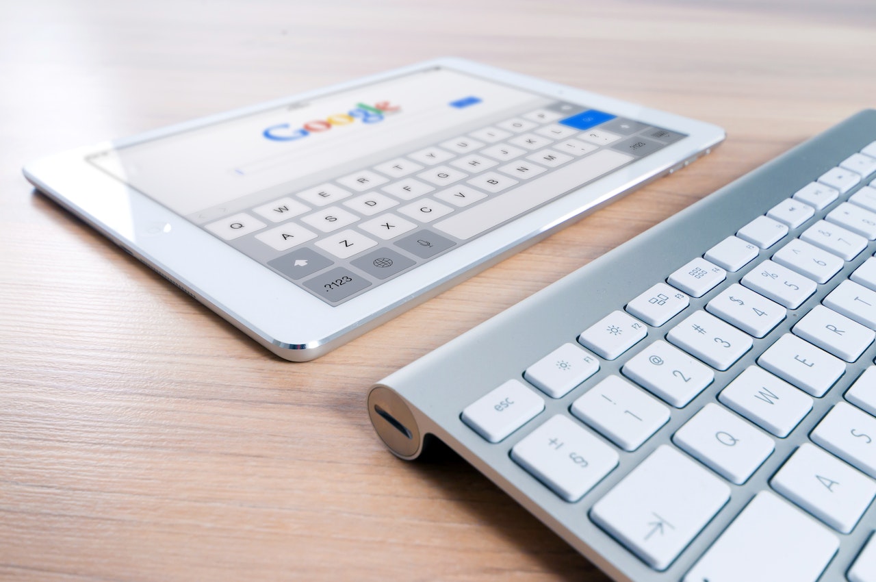 Google preparing to launch simultaneous translation service