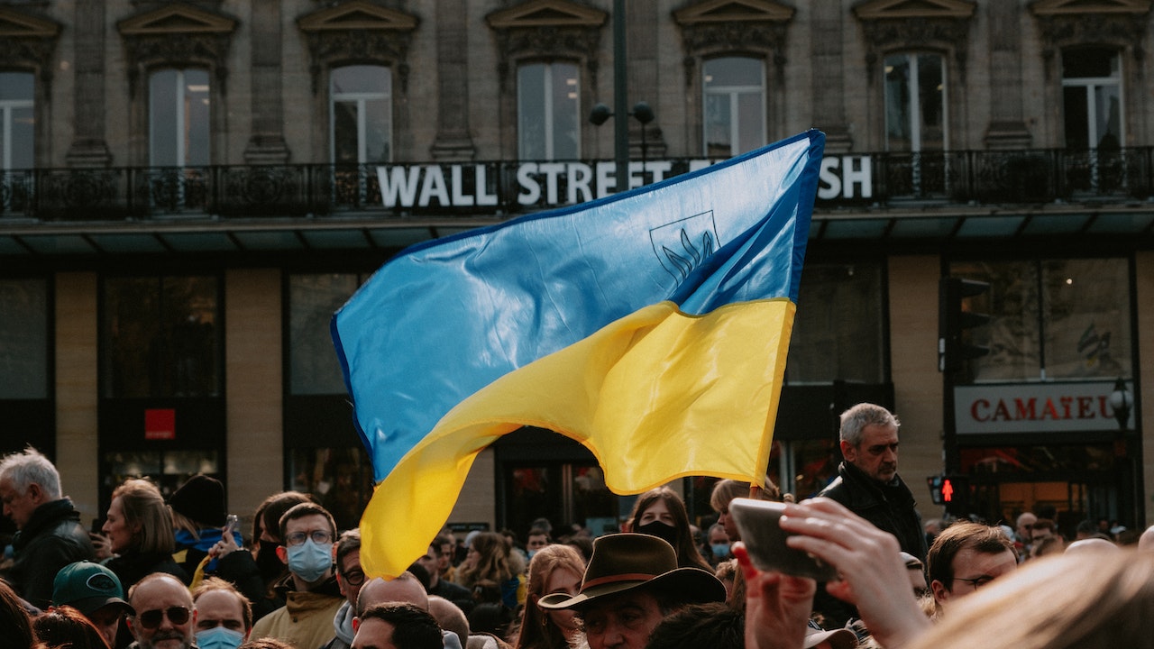 Ukrainians rally against language law