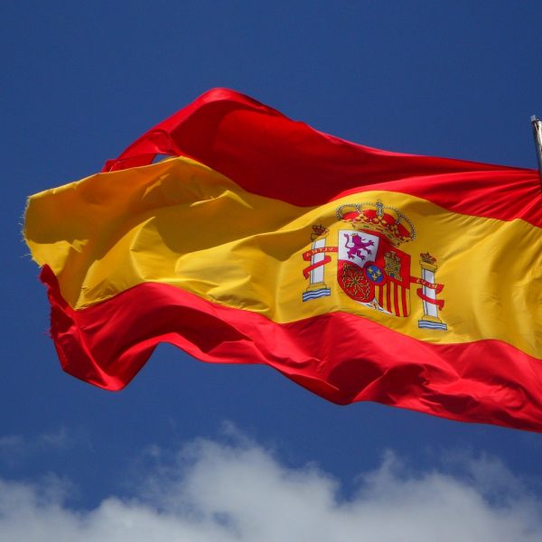 Controversy Over the Use of Simultaneous Interpretation in the Spanish Congress